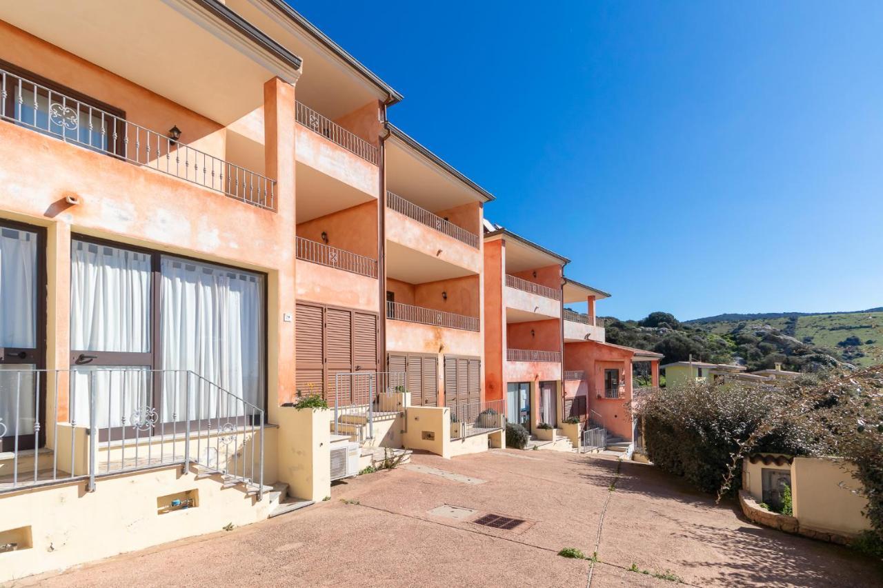 Residence Pala Stiddata With Panoramic Swimming Pool Trinità dʼAgultu Kültér fotó