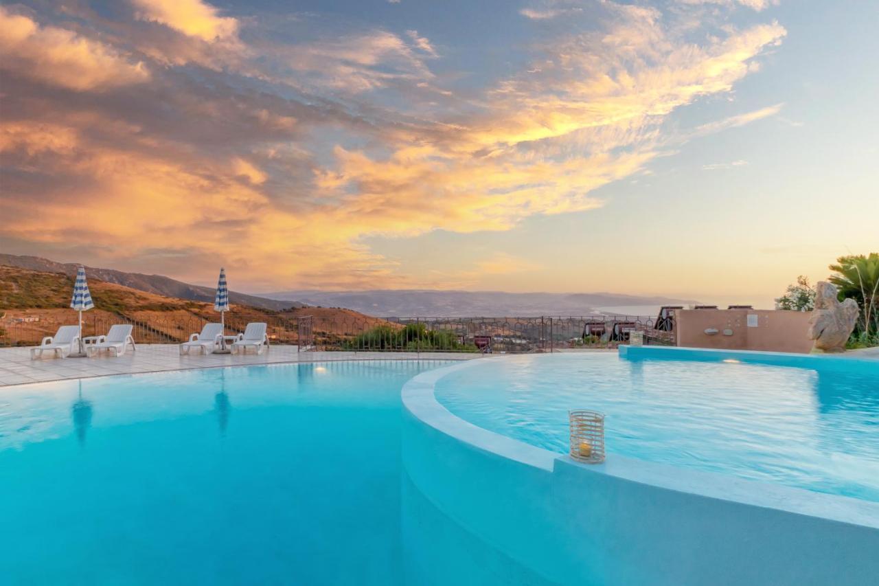 Residence Pala Stiddata With Panoramic Swimming Pool Trinità dʼAgultu Kültér fotó