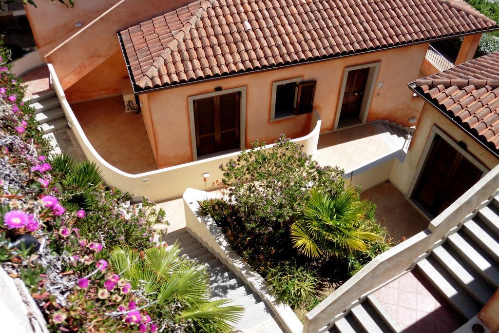 Residence Pala Stiddata With Panoramic Swimming Pool Trinità dʼAgultu Kültér fotó