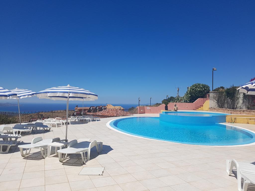 Residence Pala Stiddata With Panoramic Swimming Pool Trinità dʼAgultu Kültér fotó