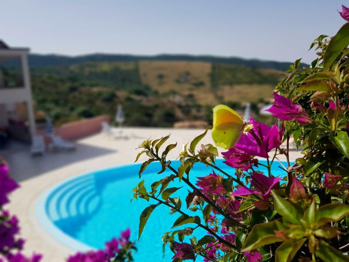 Residence Pala Stiddata With Panoramic Swimming Pool Trinità dʼAgultu Kültér fotó