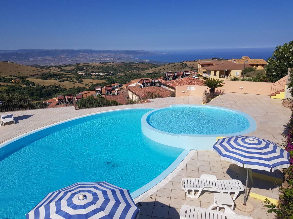 Residence Pala Stiddata With Panoramic Swimming Pool Trinità dʼAgultu Kültér fotó