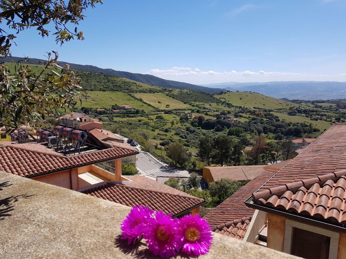 Residence Pala Stiddata With Panoramic Swimming Pool Trinità dʼAgultu Kültér fotó